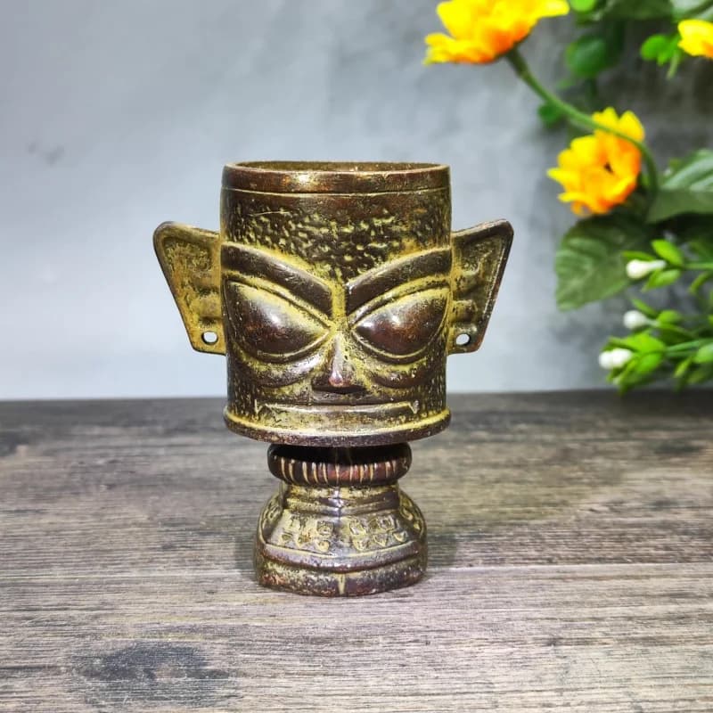 Treasures unearthed from Sanxingdui: human-faced masks, , wine cups, tabletop decorations, copper ornaments, collecti