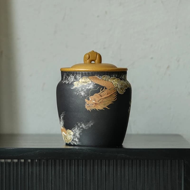 High-end hand-painted purple sand tea can, two-color raw ore pure manual awakening tea can, sealed tea can