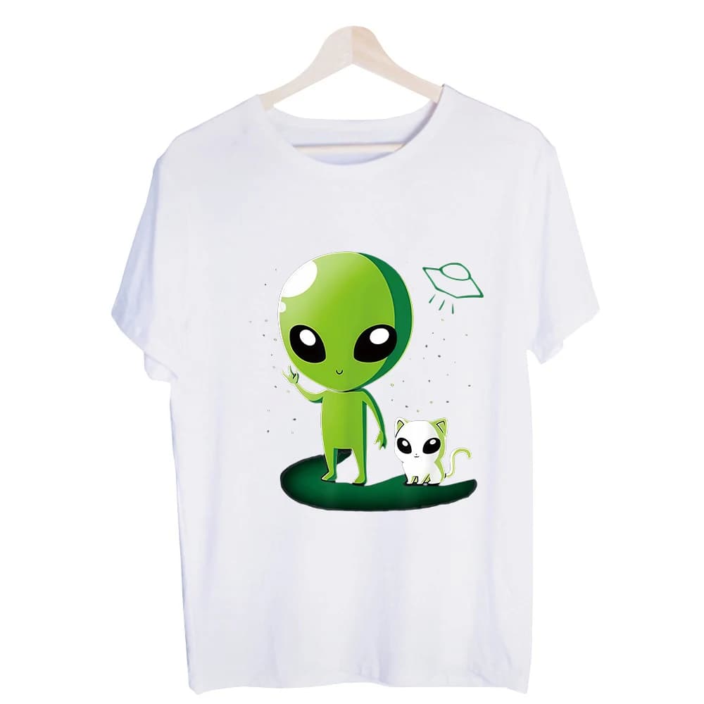 Men's Alien and Cat Graphic Tee, Short Sleeve Crew Neck T-Shirt for Casual Everyday Wear