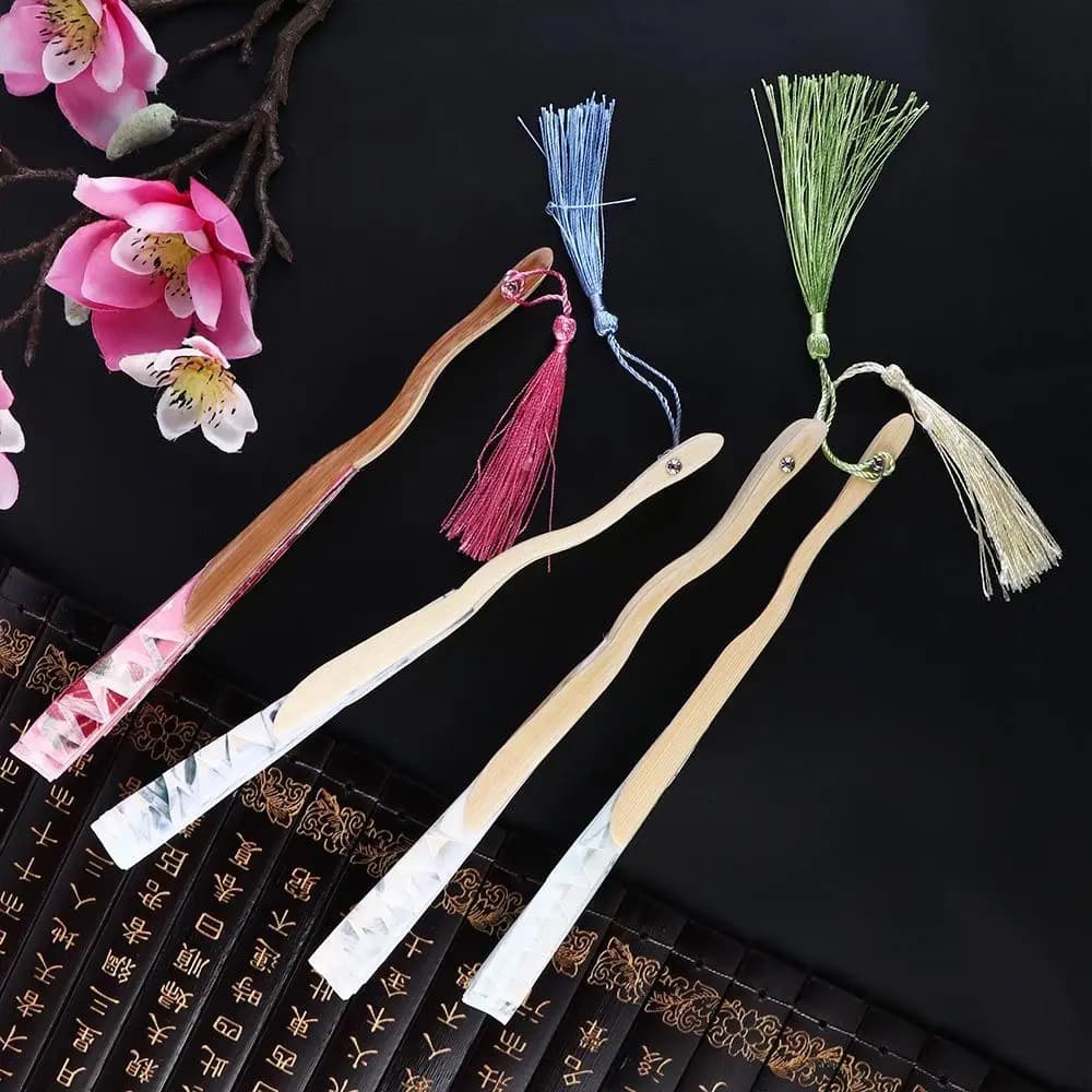 Classical Artistic Gift Sea Shell Shape Bamboo Craft Handicrafts Dance Fan Folding Fan Photography Prop Hand Fan
