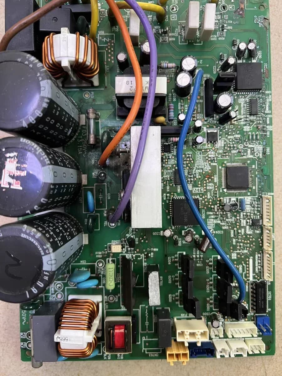 Suitable for air conditioner RAS-13GAV4C E02GAV4C MCC-5009-03 external unit variable frequency computer motherboard
