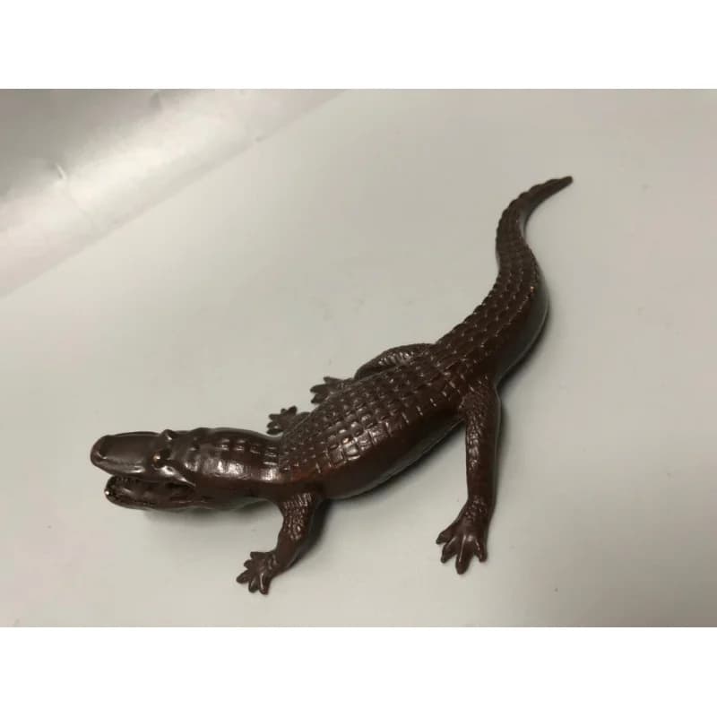 Antique solid crocodile decorative piece home interior decoration, suitable for pets, ceremony, tea table display, a