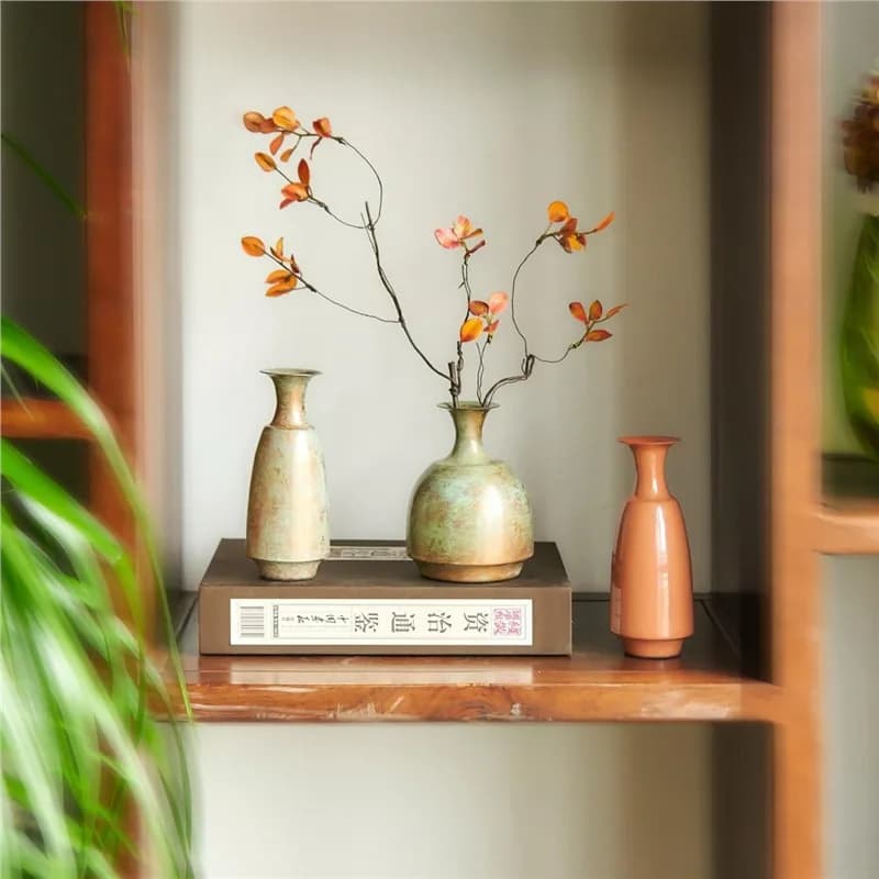 Indian craft caramel enamel jade net bottle, new Chinese retro bronze mottled metal flower ornament