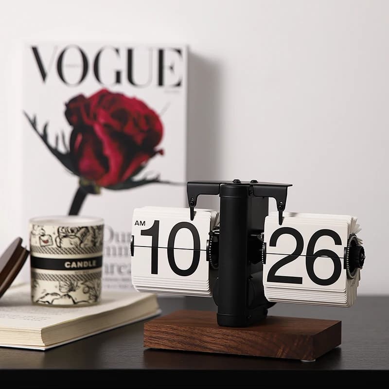 Retro Luxury Flip Desk Clock Mechanical Table Timepiece Creative Digital Display for Living Room Decorative Mantel Clock