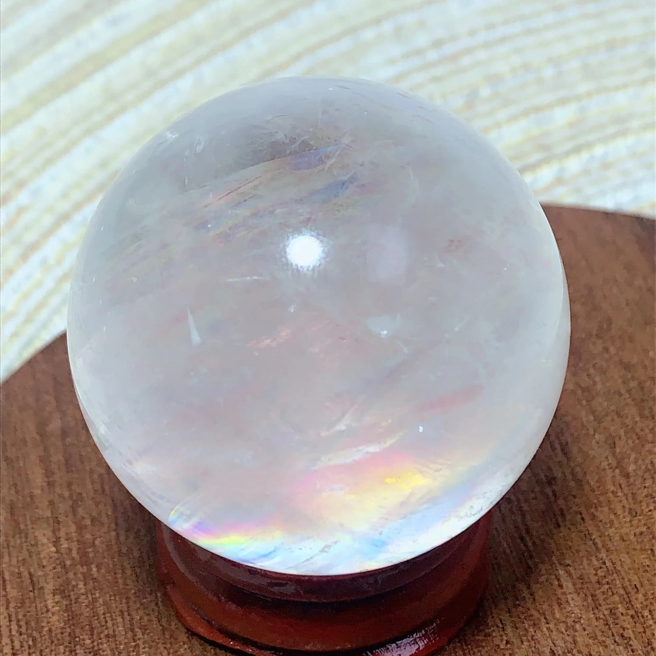 High Quality Healing Natural Crystals White Calcite Rainbow Sphere Ball Home Decorations Reiki Polished Room Decor Energy Gift