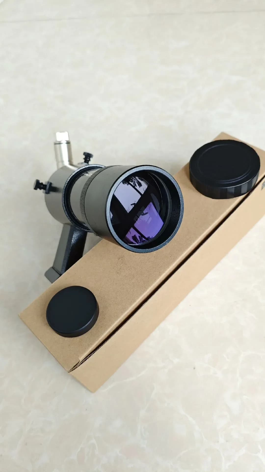Sky-Watcher Illuminated Star Seeking Mirror 8X50 Cross Adjustable Focus Large Field of View Red Light Illumination Finderscope