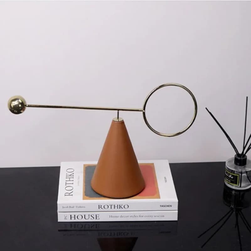 Modern simple and balanced art ornaments, model rooms, living room desktop entrance soft decoration