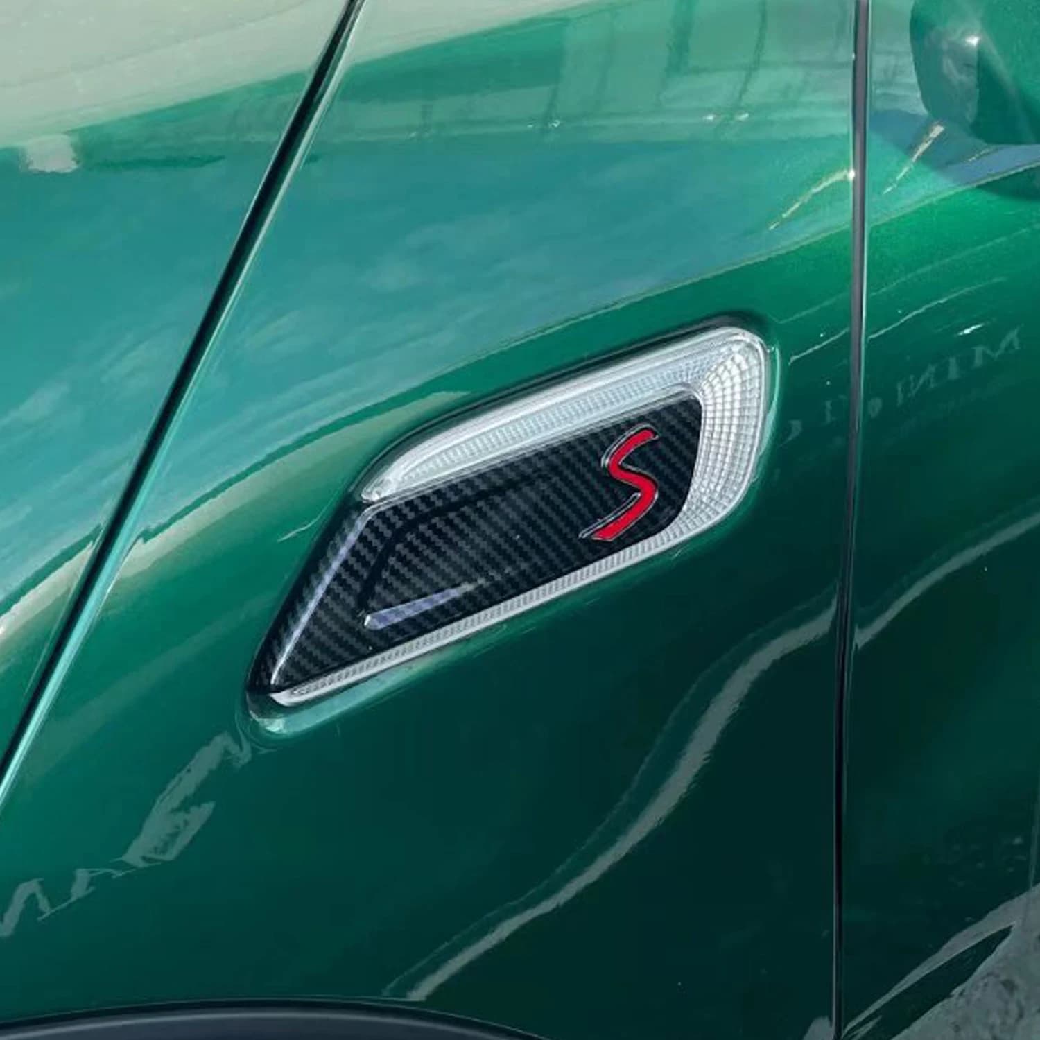 Car Accessories For Mini Clubman F54 2015-2023 ABS Carbon Style /Glossy Black Air Flow Vent Fender Trim Badge Decorate Sticker