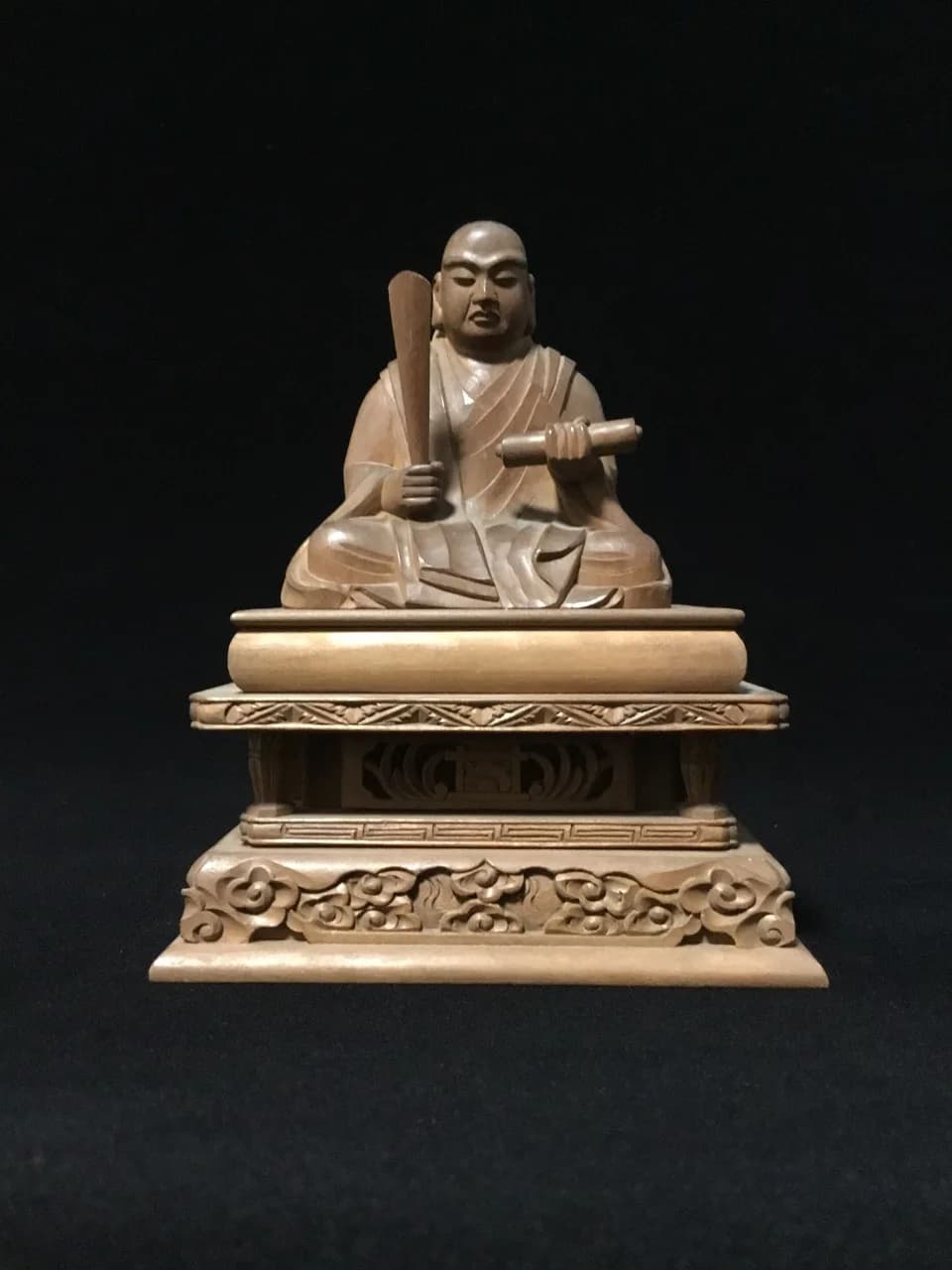 CZ old mountain sandalwood white sandalwood carving Buddha statue Nichiren master wood carving