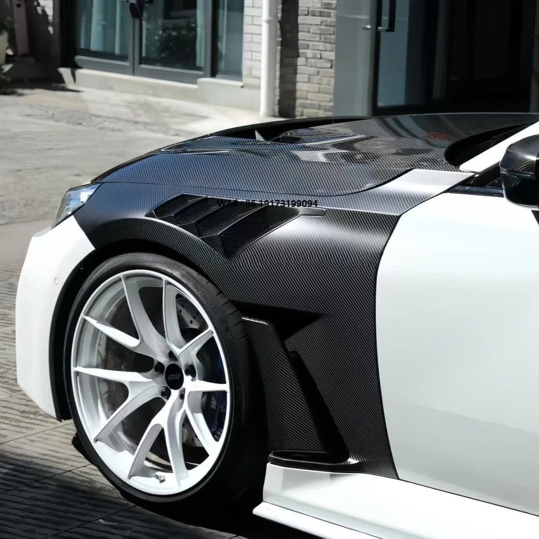 High Quality Dry Carbon Fiber Fender Flares Mudguards Polished Finish Easy Installation M2 G87 2019- New Condition
