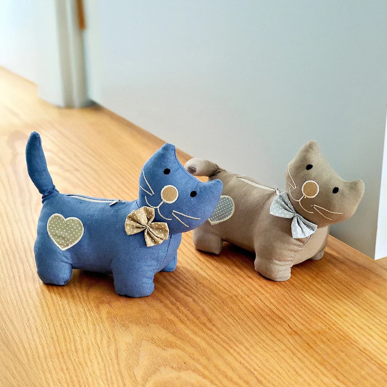 Fabric Kitten Door Stoppers, Floor Decorative Ornament  Anti Collision Heavy Duty Door Stoppers for Home,Cat Bookstop