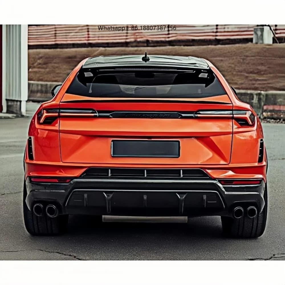 The OEM Style Dry Carbon Fiber Rear Diffuser Lip Modified by forLamborghini in 2023 Is Suitable forLamborghini URUS S