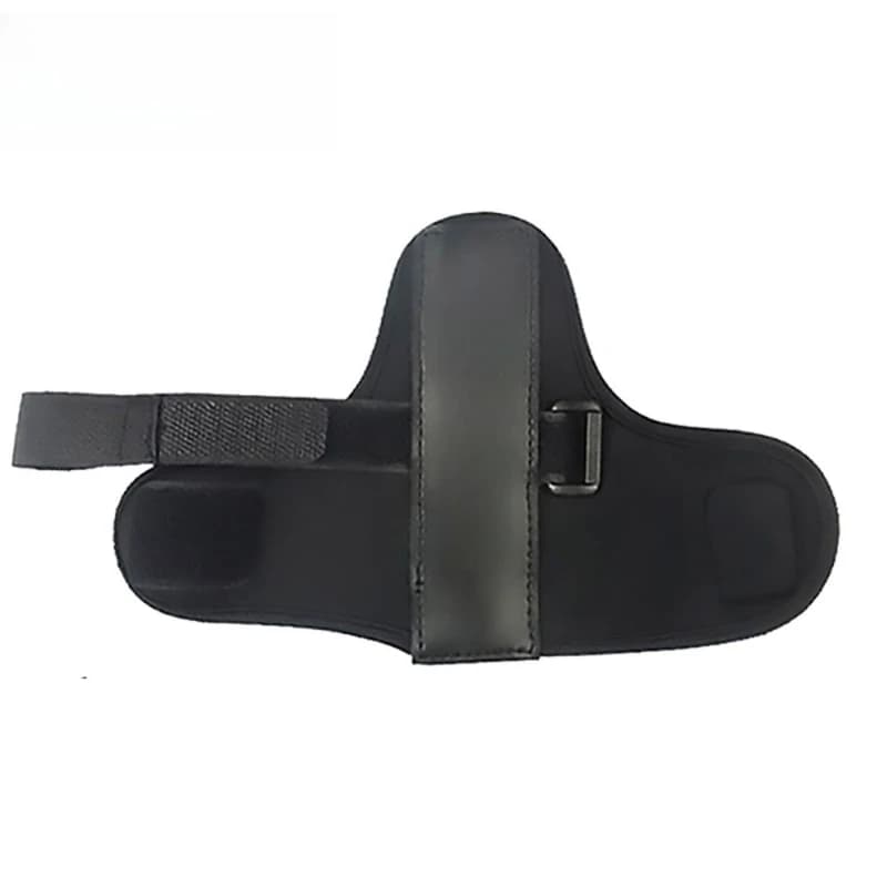 Golf wrist holder, beginner practice item, prevent wrist flip and maintain wrist angle