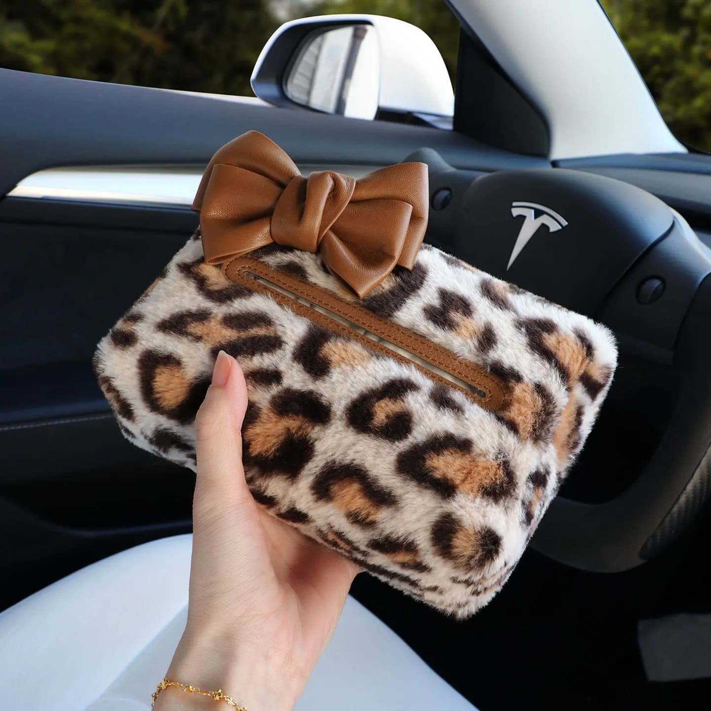 Car Tissue Box Holder Car Center Console Armrest Box Sun Visor Backseat Tissue Case with Fix Strap