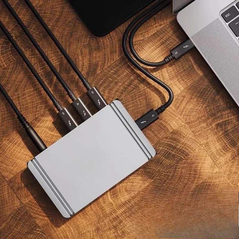 Element 5Hub 4-Port USB C Docking Station with HDMI Ethernet And SD Card Reader - Black USB-C Hub