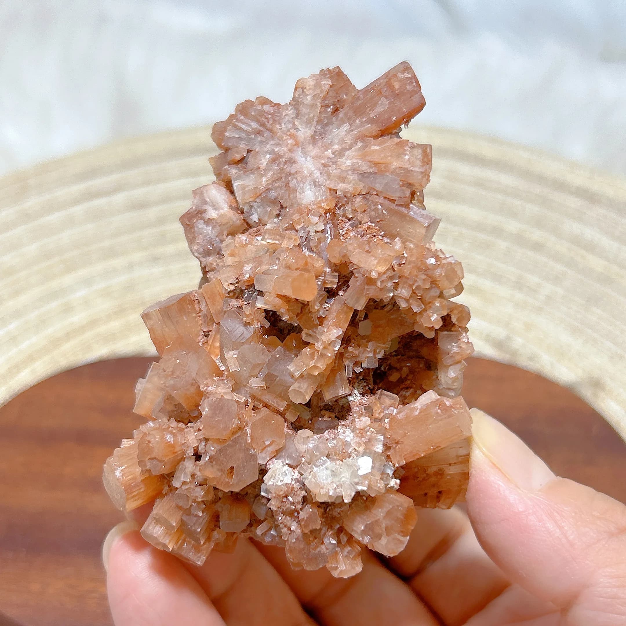 Healing Natural Crystal Red Aragonite Specimen Raw Stone Tower High Quality Reiki Ore Energy Gemstone Home Decoration Gift