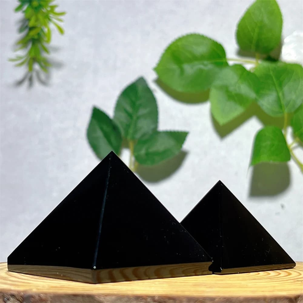 Obsidian Pyramid Natural Polished Black Crystal Reiki Energy Stone Mineral Specimen Feng Shui Room Ornaments Desktop Decoration
