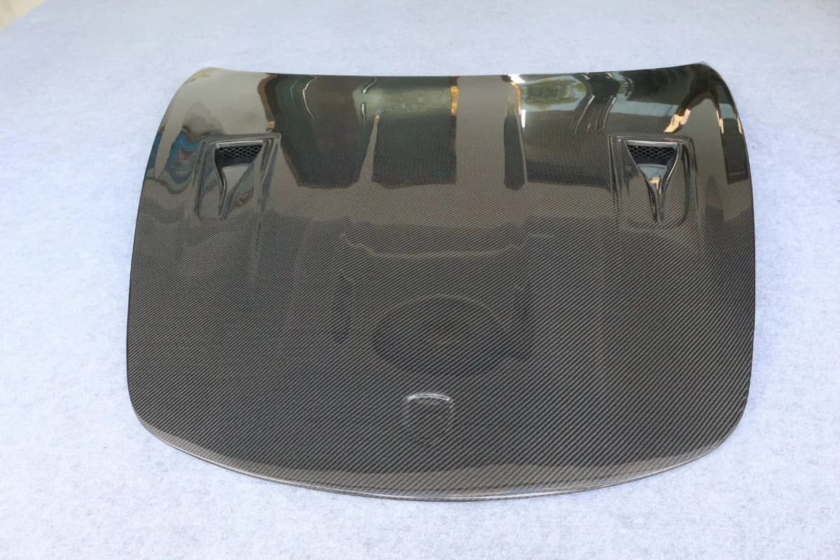 High Quality Dry Carbon Fiber Car Hood Suitable for  981 982  Carbon Fiber Car Hood