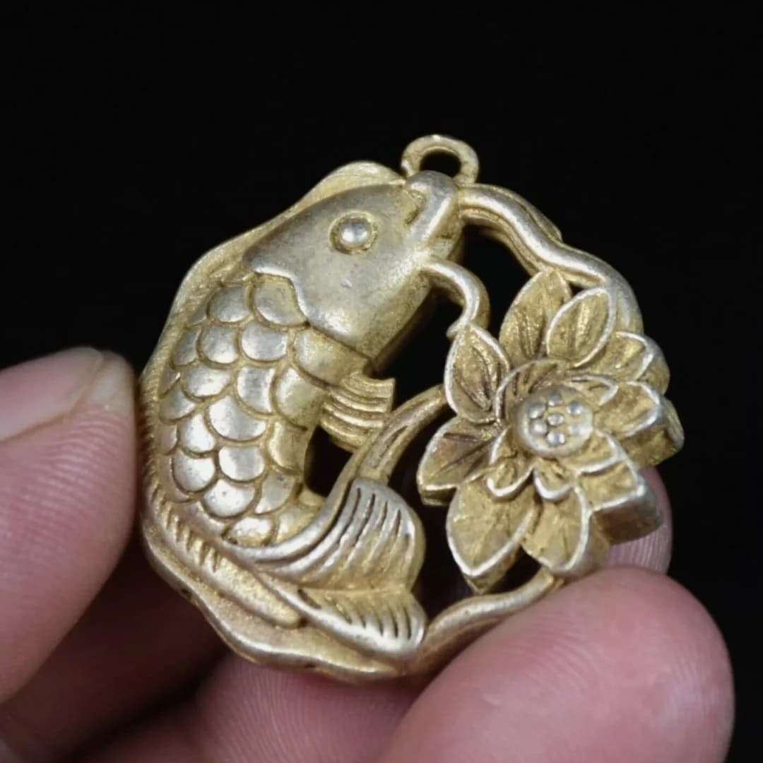 3.5CM Rare Old Chinese Miao Silver Feng Shui Fish Flower Lucky hanging ornament