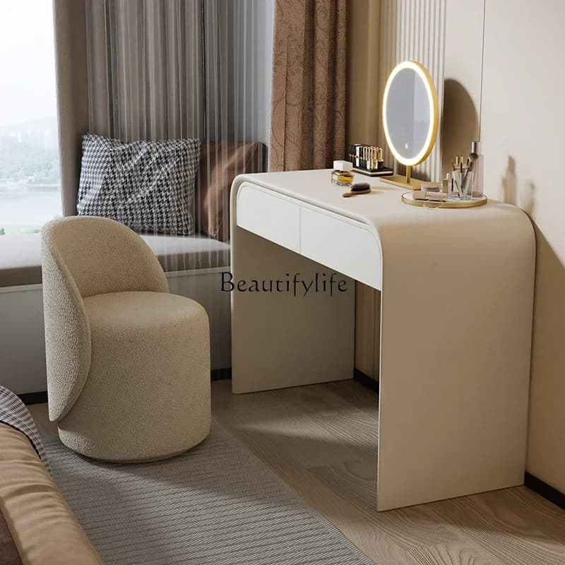 04Minimalist cream style bedroom solid wood high-end small apartment master bedroom dressing table