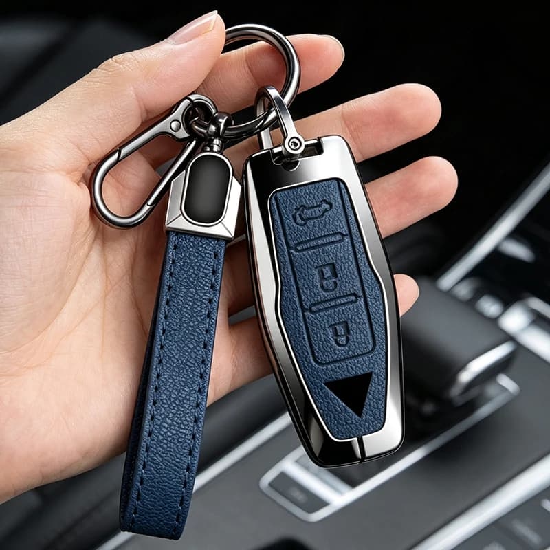 Car 2/3/4Buttons Metal Key Case Cover Holder Buckle For Mitsubishi Outlander 2021 2022 2023 2024 Key Protective Accessories