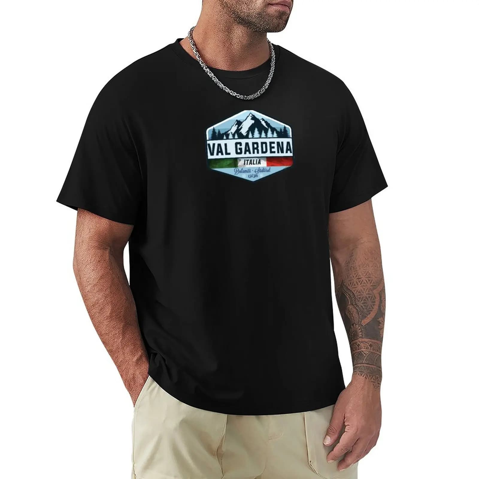 Val Gardena Italy Italia Ski Skiing Sticker T-Shirt Basic Simple Casual Short Sleeve Tee