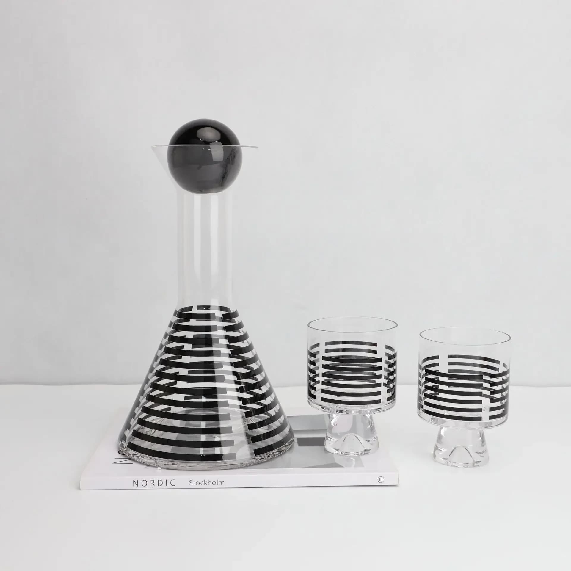 Modern simple striped wine jug wine glass decanter wine set ornament living room  cabinet dining room home decoration
