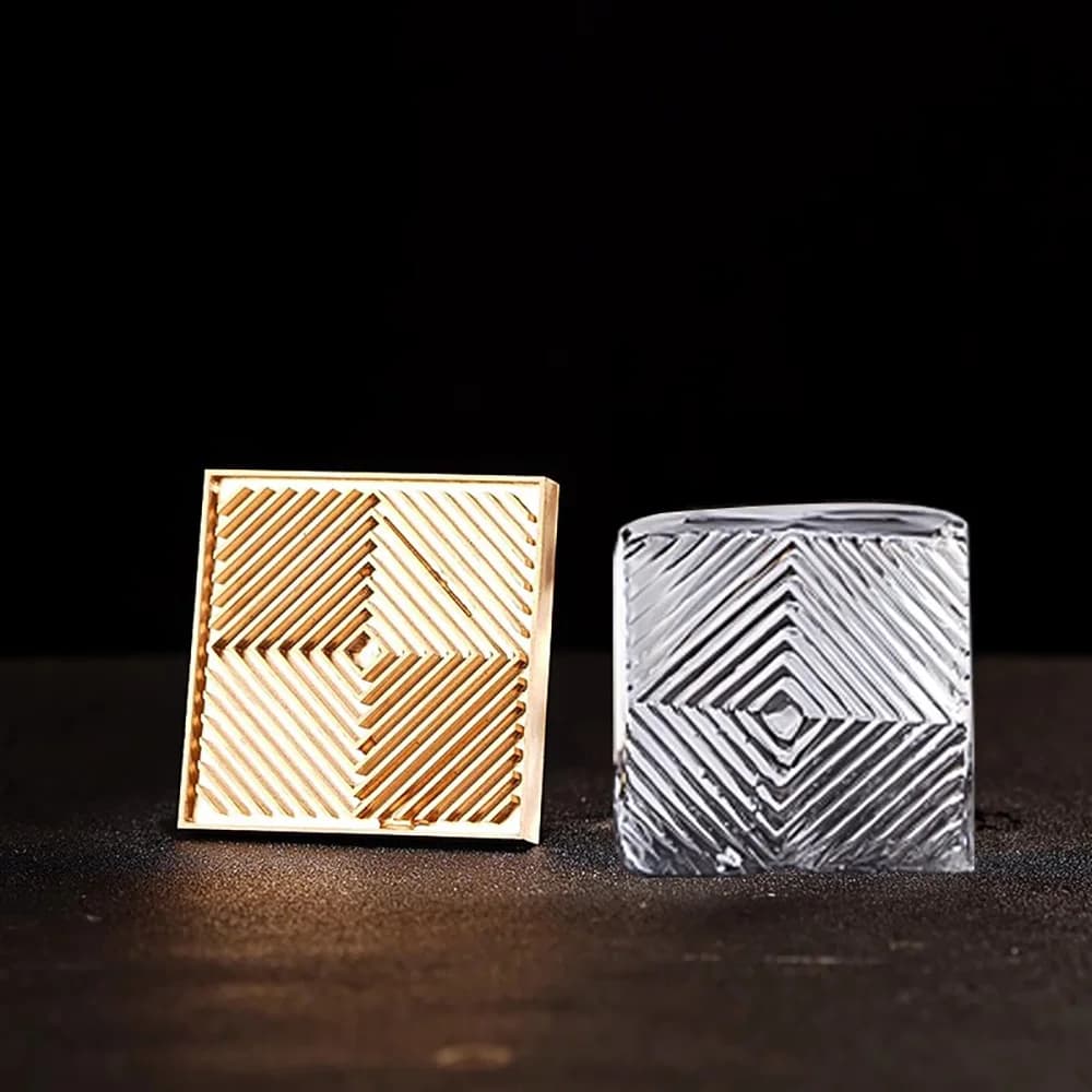 49x49x5MM Ice Cube Design Plate Food Grade Brass Ice Stamp Mold Ice Printing Bar Bartender Whiskey Pressing Stamping Square Tray