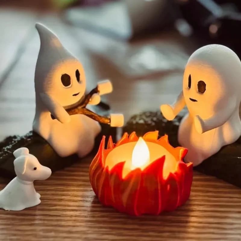 New Halloween Ghost Campfire Gathering Resin Figurine – Spooky Tabletop Decor Ornament for Holiday Display