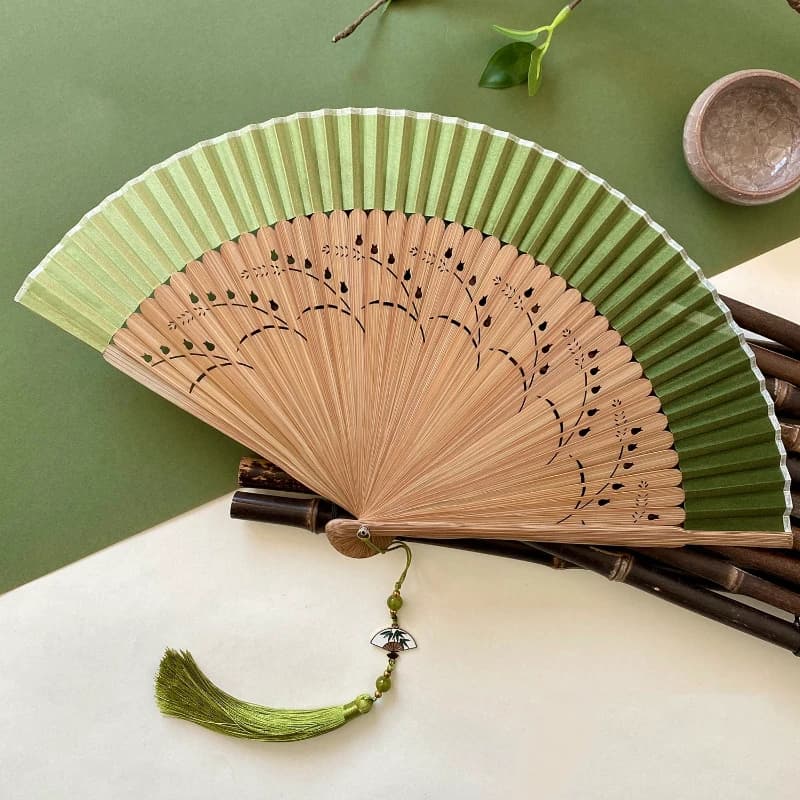Plain Bamboo Bone Folding Fan Portable Summer Cooling Daily Fan for Women Hanfu Cheongsam Lightweight Gift SetChinese Style