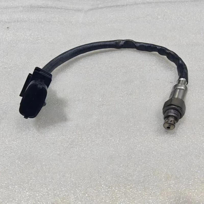 For Hong 125/Hong 150ADV/Urbans versions/Dinos 150 original factory for QJMOTORs Qianjiangs oxygen sensor exhaust pipe