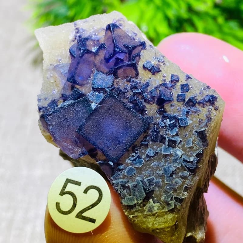 Natural Blackish Purple Fluorite Mineral Specimen Stone Quartz Crystal Educational Decorative Gemstone for Teaching And Display