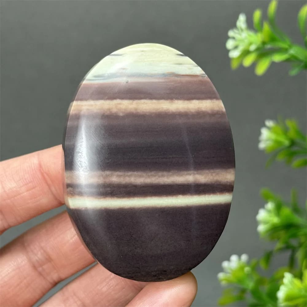 Natural Gemstone Purple Robe Jade Palm Aura Energy Therapy Witchcraft Meditation Home Feng Shui Decorative Gift
