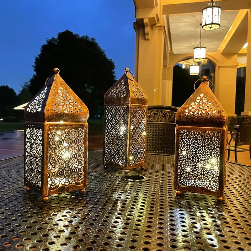 Electronic Moroccan retro wind lamp wrought iron candle festival candlestick decorative ornament Middle East lantern road guide