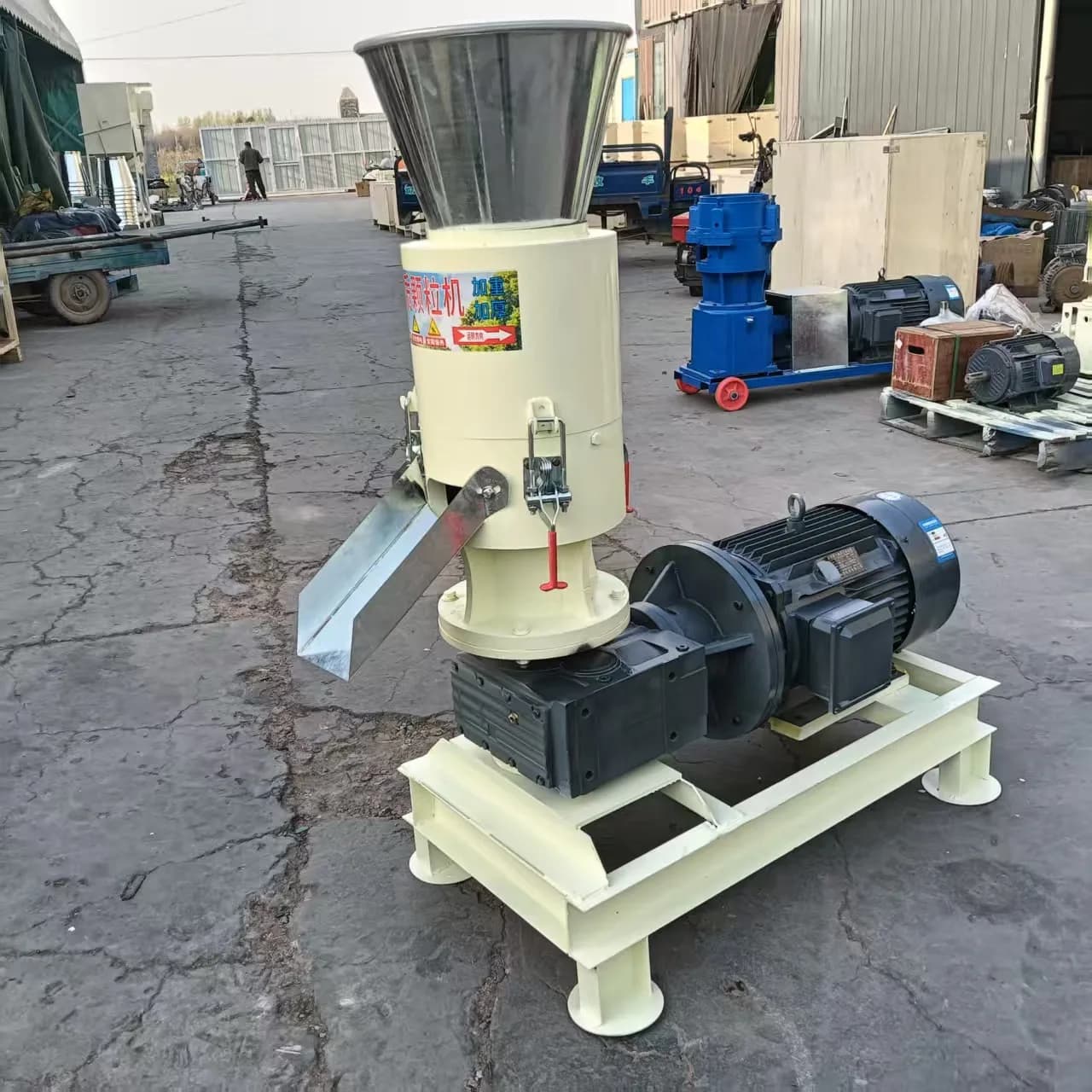 Small 7.5kw Biomass Pellet Machine for Wood Sawdust Rice Husk Cotton Stalks Other Raw Materials Core Rollers Molds Engine Motor