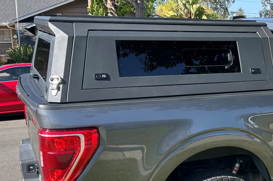 4x4 Pickup Truck Canopy Hard Top |  Truck Topper for Ford F150 / Toyota Hilux | Waterproof & Anti-Theft
