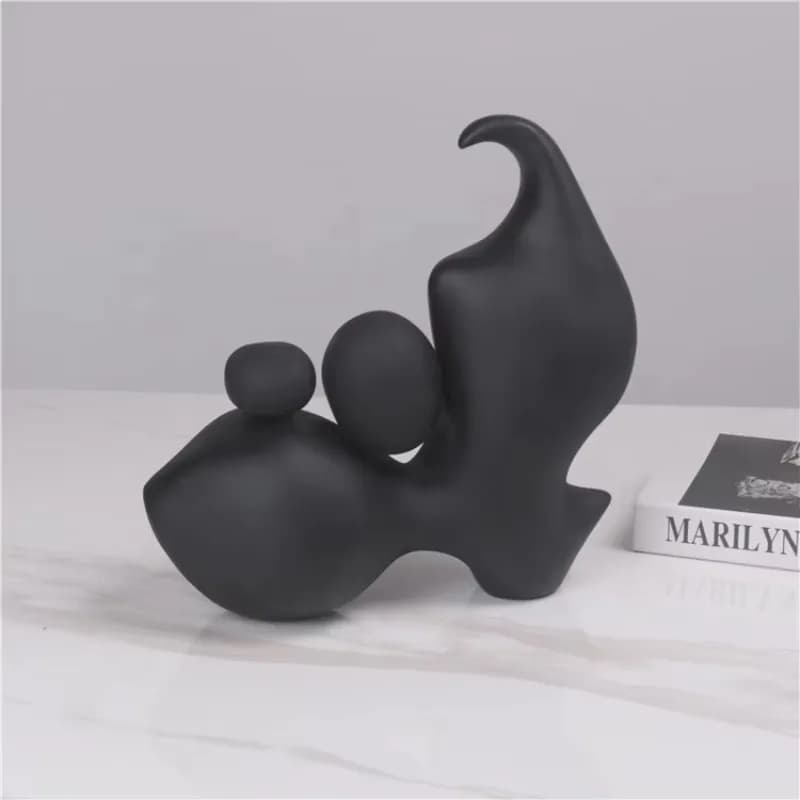 Creative Simple Design Desktop Black Room Decoration Item Luxury Resin Home Decor