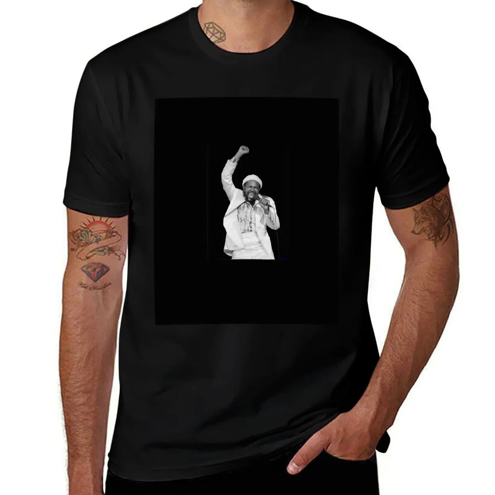 Marvin Gaye in concert 2 T-Shirt Gym Exercise Short Sleeve T-Shirt