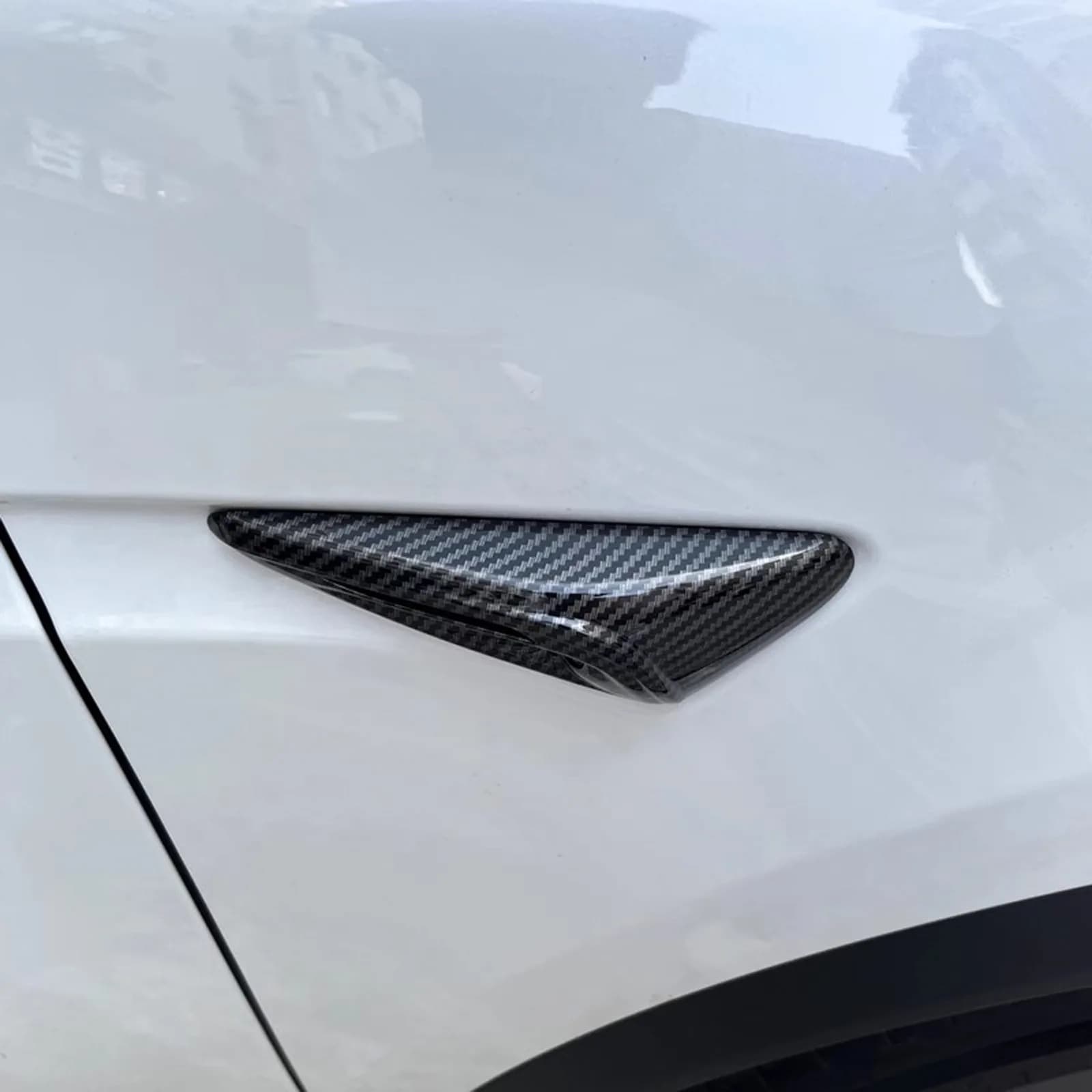 Suitable for Tesla's 25 new Model Y 3 side camera cover, fender cover, exterior accessories