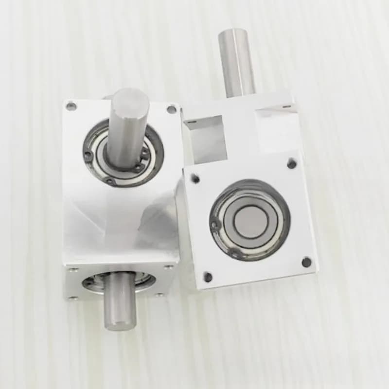 Small Rotator 90 Degrees 1:1 Spiral Bevel Gear Shaft 12mm Co-directional Double Output Shaft Differential Assembly Gearbox