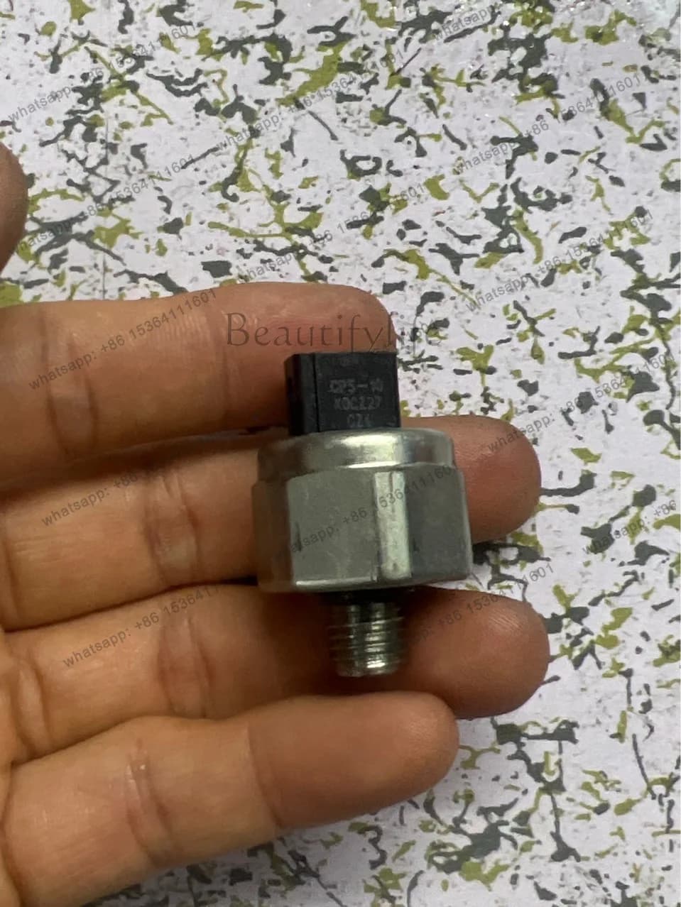 Oil pressure sensor CP5-10 93CP5-18 JF010E JF011E F09A F09B F10A