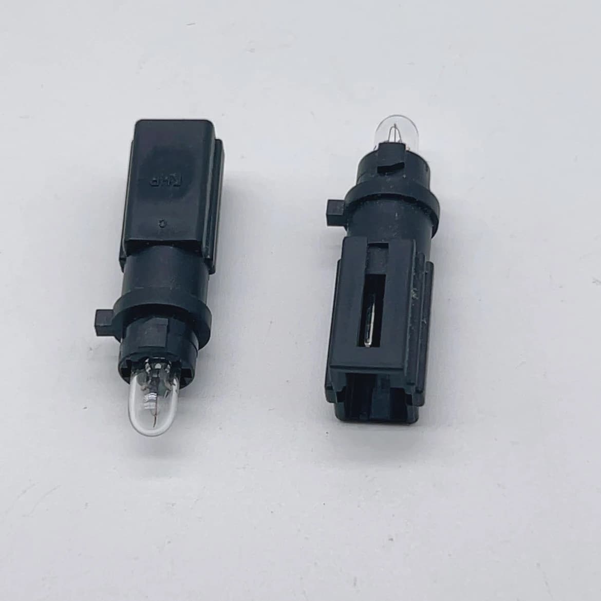 1pcs For Nissan Teana X-Trail Murano Qashqai Toolbox Bulb Glove Box Light Socket