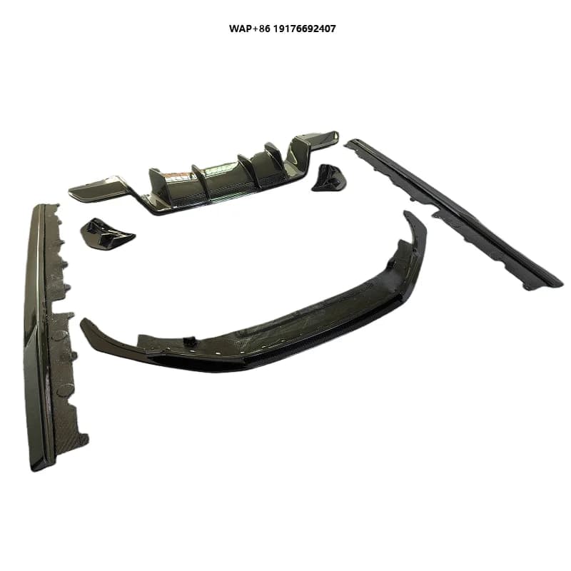 For the New R8 Body Kit, High-quality Carbon Fiber Front Lip Rear Diffuser Side Skirt Body Kit