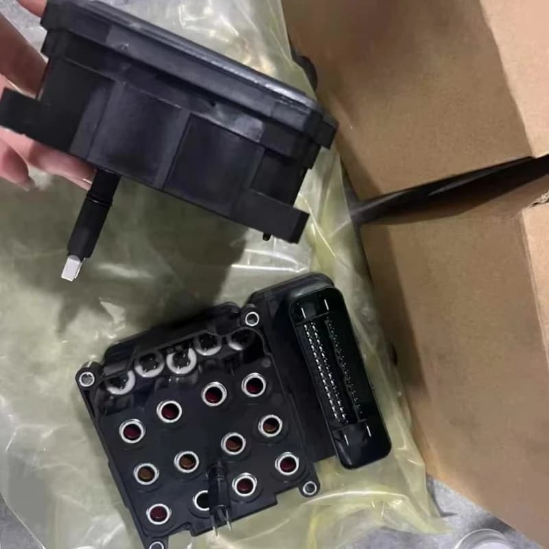 Automotive Accessories ABS Lock Brake Pump Module A2215458732 for W221 S550 CL550