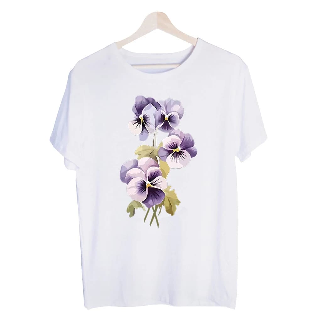 Women's Purple Pansy Flower Graphic Tee, Short Sleeve Crew Neck T-Shirt for Casual Daily Wear and Spring Outfits