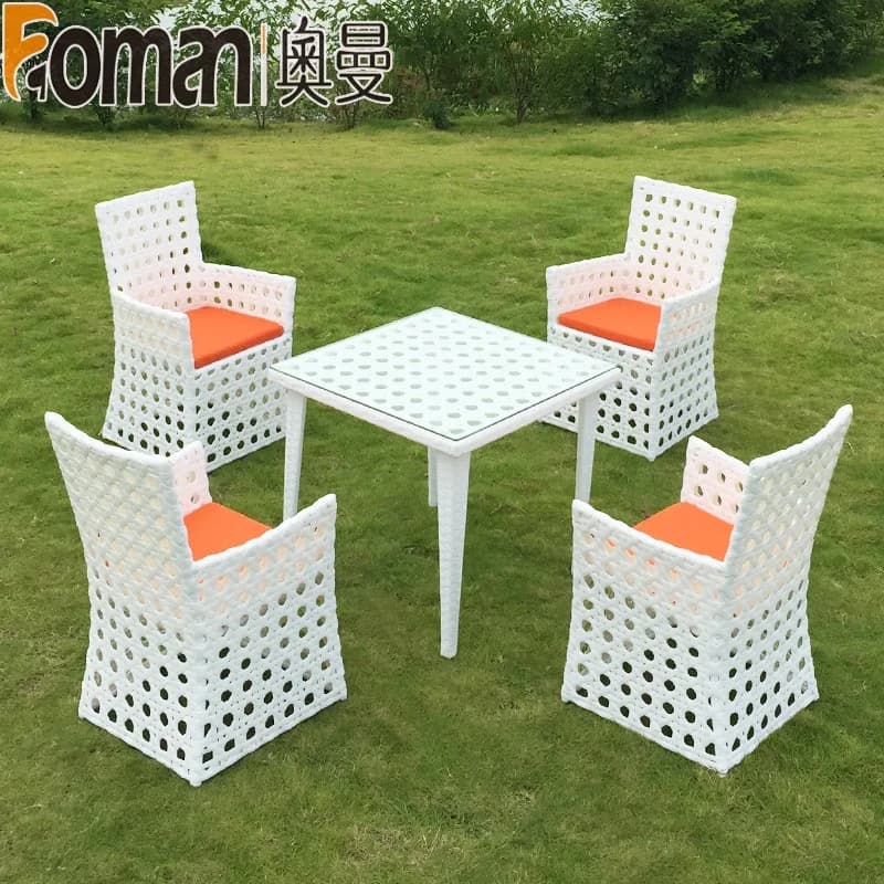 LTT Outdoor Table and Chair Courtyard Outdoor Rattan Table Chair Open Air Rattan Chair 3-Piece Set