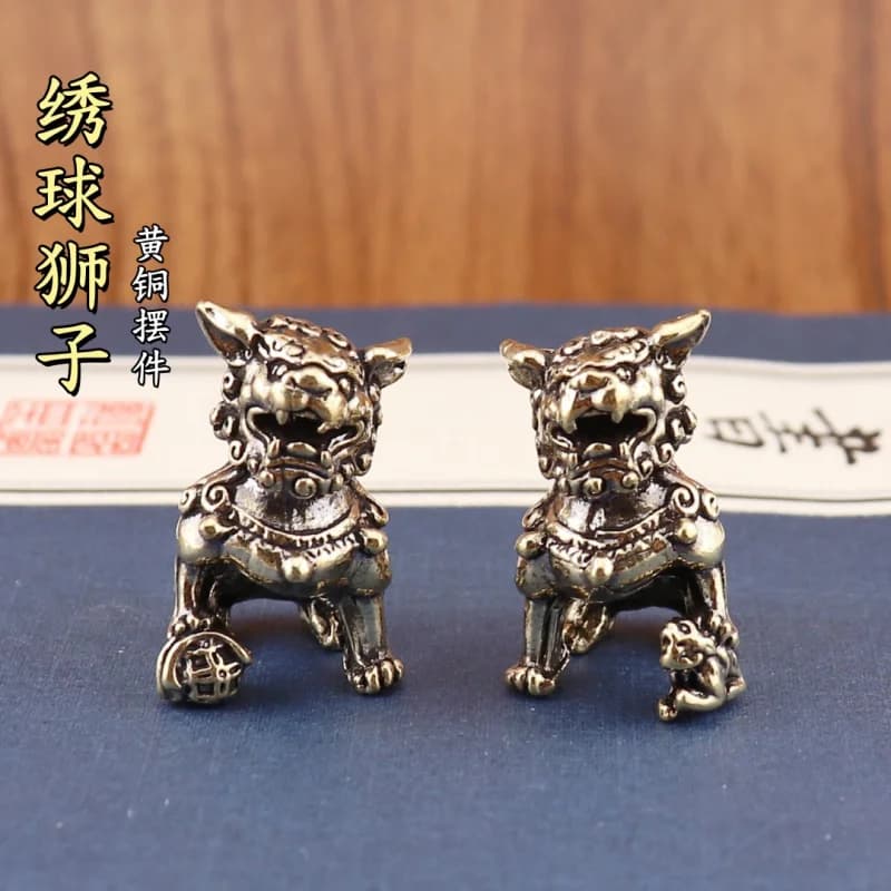 Pure Brass Hydrangea Lion Guard Lion Home Decoration Desktop Tea Pet Handheld Vintage Craft Small Ornament
