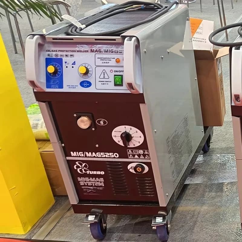 MIG-5250 Carbon Dioxide Gas Shielded Welding Machine for Metal Welding 190A Output Power 110V Voltage 1 Phase