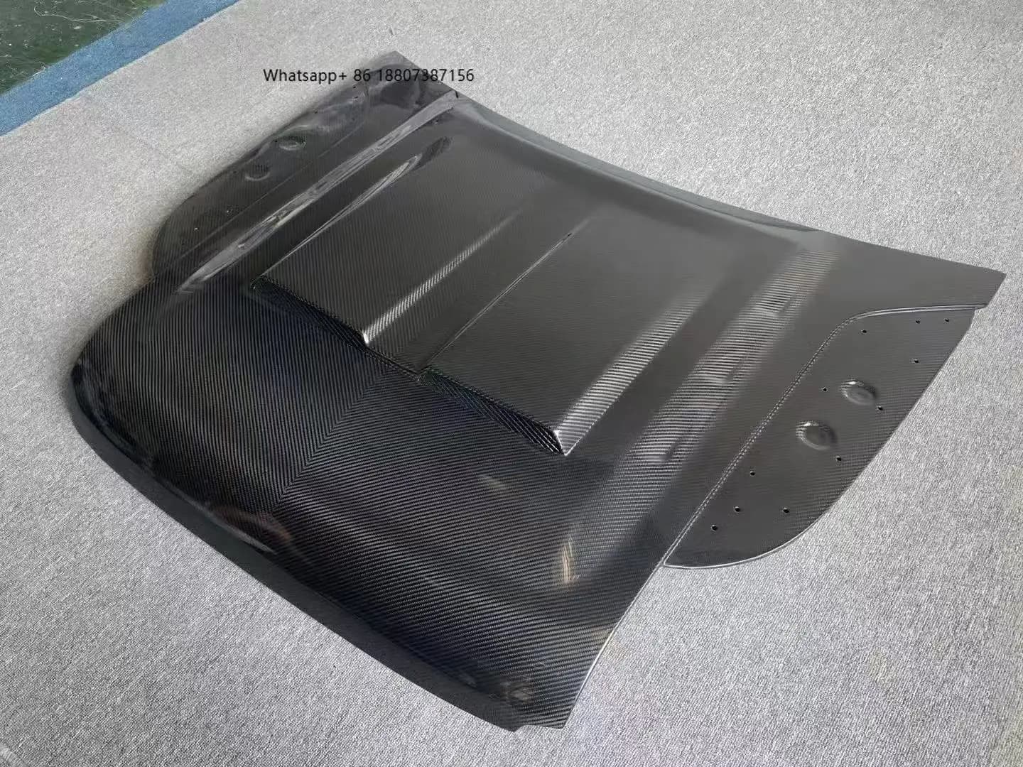 New Defender 90 110 Dry Carbon Fiber Transparent Bumper with Exhaust Cut-Outs for Retrofit/Upgrade