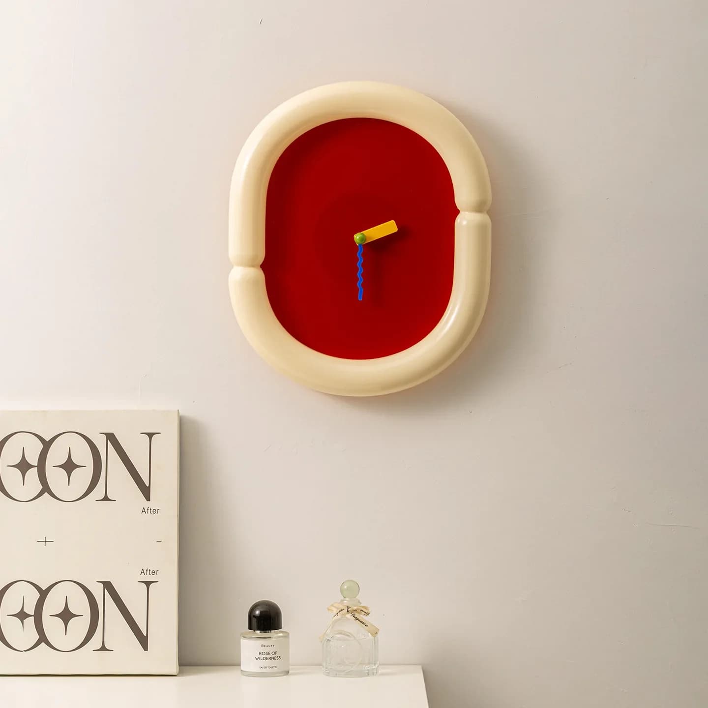 Nordic Ins Style High-value Oval Chubby Clock Wall-mounted Hanging Clock For Home, Bedroom Decor Decoration Accessory